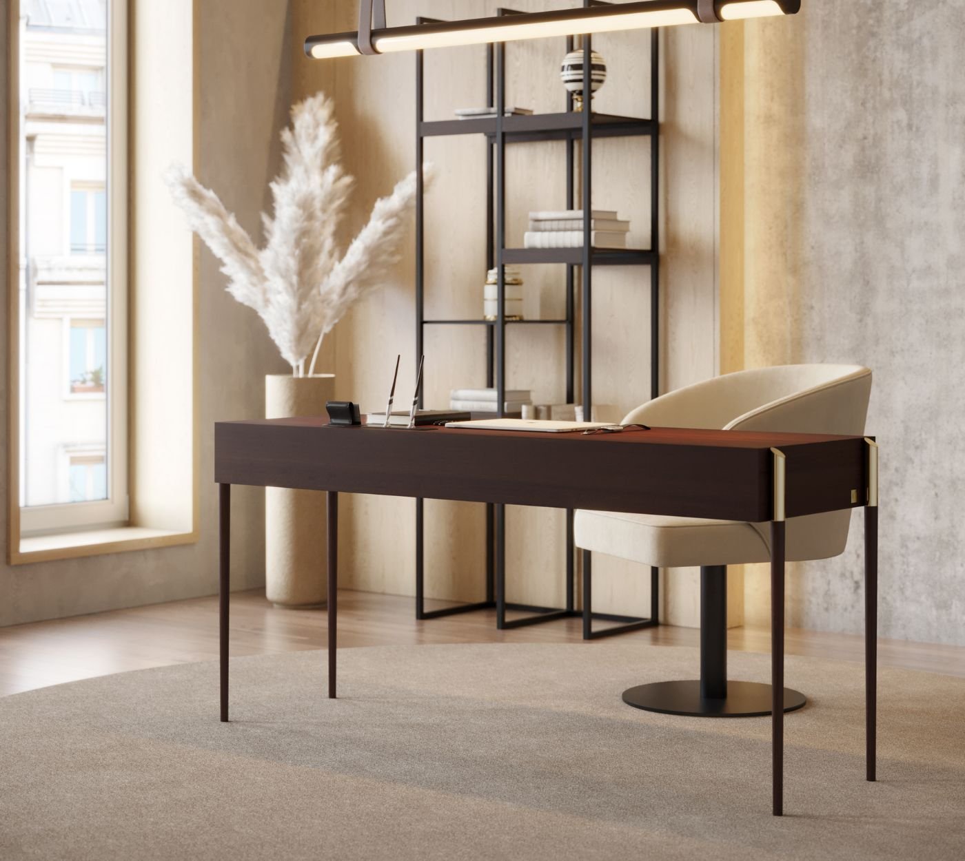 Perspetiva angular aproximada de uma secretária executiva em madeira nobre com detalhes metálicos dourados nas pernas, acompanhada por uma elegante cadeira de escritório estofada a veludo claro num acolhedor home office. Ao lado da ampla janela por onde entra luz natural, um arranjo de plumas secas e altas estantes metálicas pretas compõem o cenário ideal concebido pelo design de interiores. A pureza das linhas do tampo reflete o padrão de acabamento exigido num catálogo de mobiliário de escritório de alto padrão, assegurando um ambiente sereno e funcional. A harmonia espacial deste home office comprova que a seleção de adequado mobiliário de escritório é essencial para unir estética e eficiência, destacando a rotação suave da cadeira de escritório em sintonia com a leveza estrutural das estantes. Cada textura foi meticulosamente planeada pelo design de interiores, demonstrando como as estantes verticais aproveitam a altura do espaço sem sobrecarregar a área útil. O conforto térmico e visual convida a trabalhar com tranquilidade neste requintado home office, onde a nobreza dos materiais aplicados ao mobiliário de escritório dialoga com a base sólida da cadeira de escritório. O equilíbrio cromático entre a madeira escura e os tons neutros das paredes personifica a mestria do design de interiores, reafirmando o papel de funcionais estantes na arrumação quotidiana. A disposição estratégica do posto de trabalho consolida a identidade de um prestigiado home office, no qual a beleza do mobiliário de escritório sob medida apoia a dinâmica da cadeira de escritório para elevar a produtividade no contexto do design de interiores, culminando na simbiose perfeita entre este moderno home office, o rigor formal do mobiliário de escritório, a sobriedade das estantes, a ergonomia de uma sofisticada cadeira de escritório e a excelência do design de interiores.