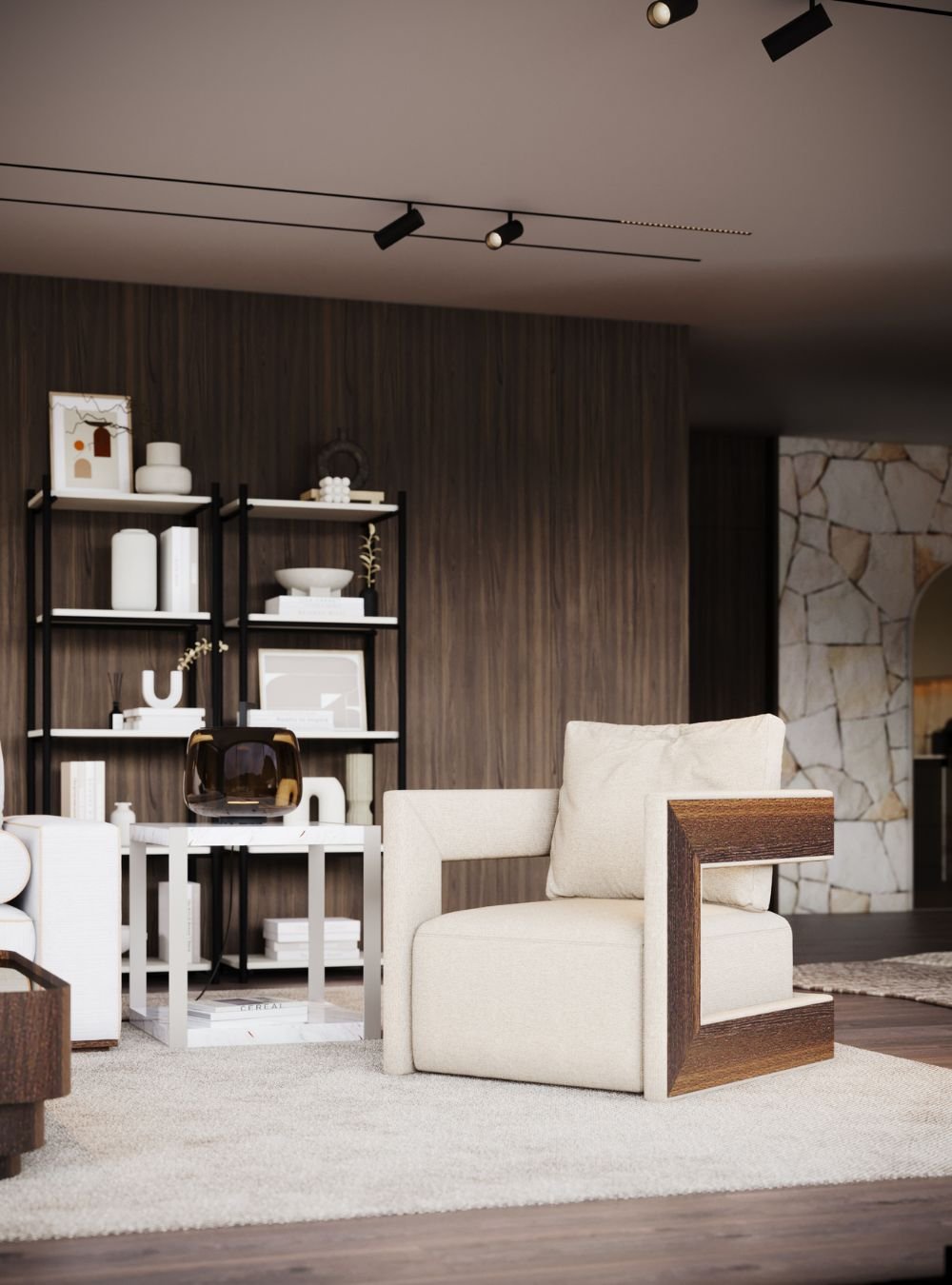 Cadeirão contemporâneo com braço em madeira ao lado de mesa de apoio e estante decorada numa sala de estar moderna, integrando a decoração sala e o design de interiores deste piso em open space.