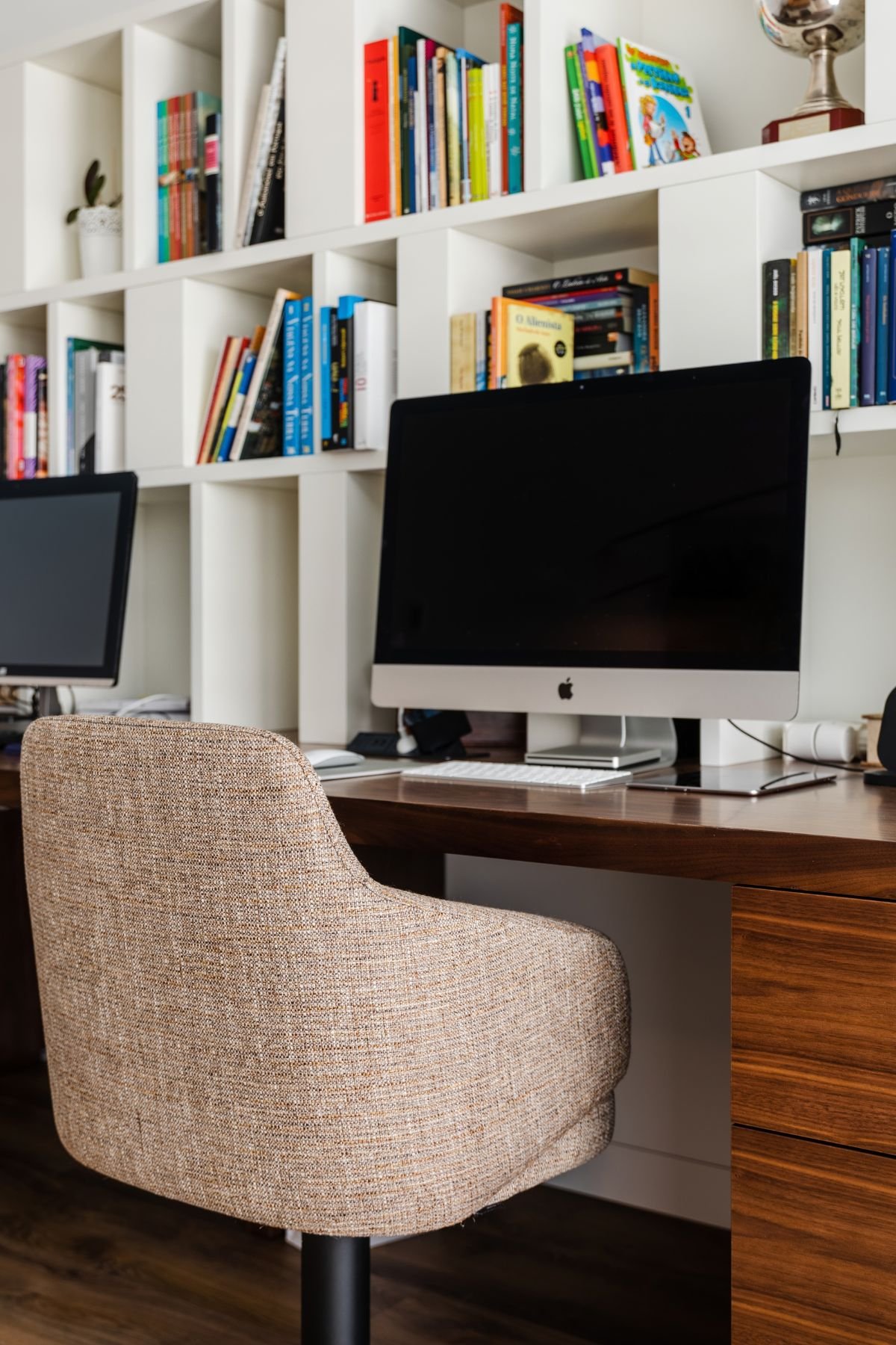 Home office criativo e elegante